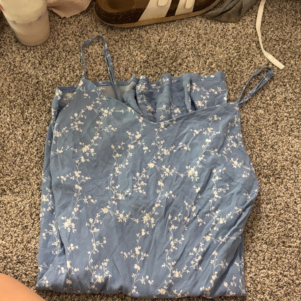 Elegant Blue Floral Midi Dress